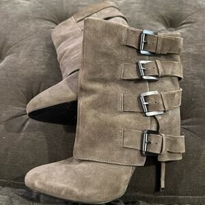 Guess by Marciano PMDAYLEE Gray Suede heeled ankle boot size 8 1/2